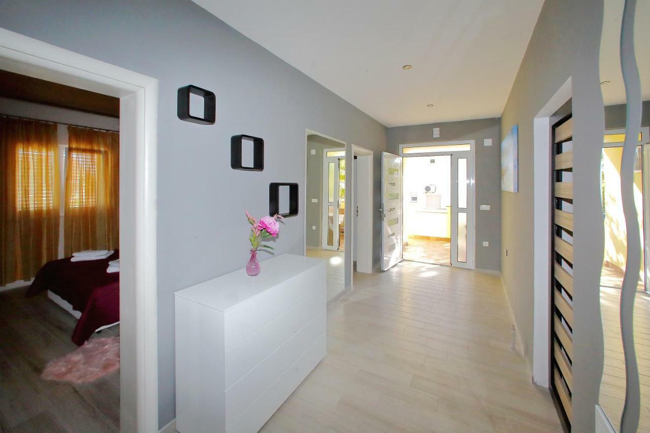 Apartments Sonia Sukošan Kültér fotó
