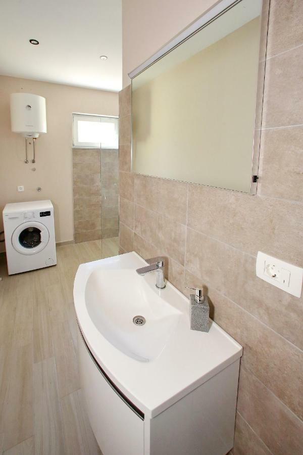 Apartments Sonia Sukošan Kültér fotó